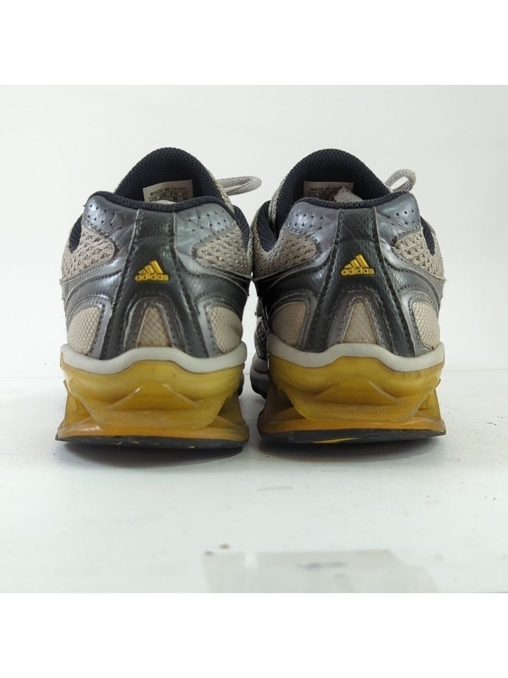 ADIDAS Boost shoes - Picture 3 of 5